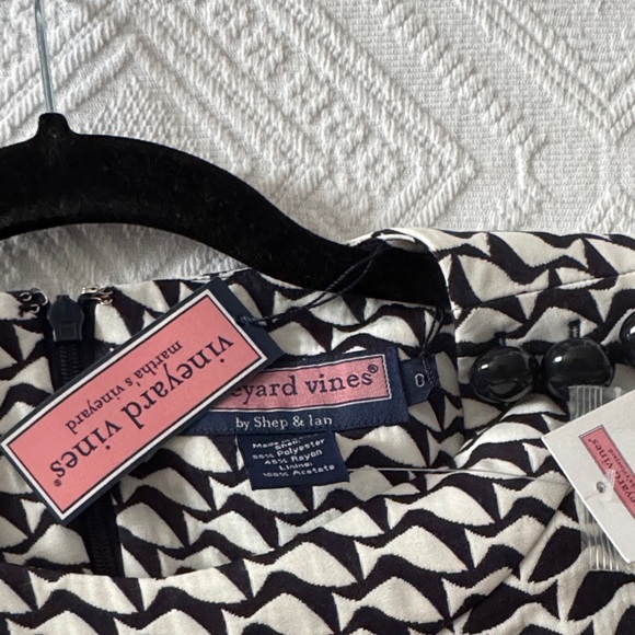 Vineyard Vines Dresses & Skirts - Vineyard Vines Black and White Mini Dress
